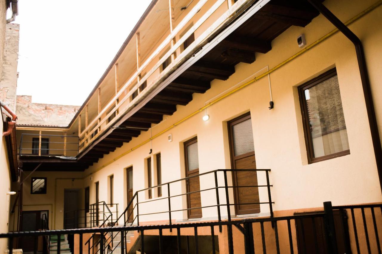 Ullysses Guest House บราชอฟ ภายนอก รูปภาพ